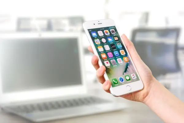 Smartphone con satélite